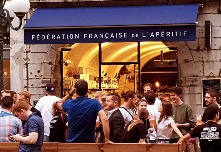 Pour 82% des Français, l'apéro fait partie du patrimoine national